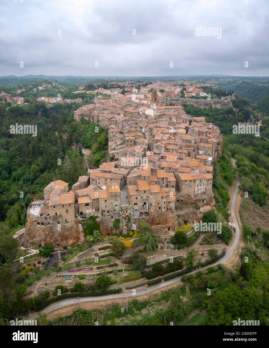 Luftaufnahme der Altstadt von Pitigliano, genannt 'das kleine Jerusalem'. Grosseto, Toskana, Italien, Europa. Stockfoto