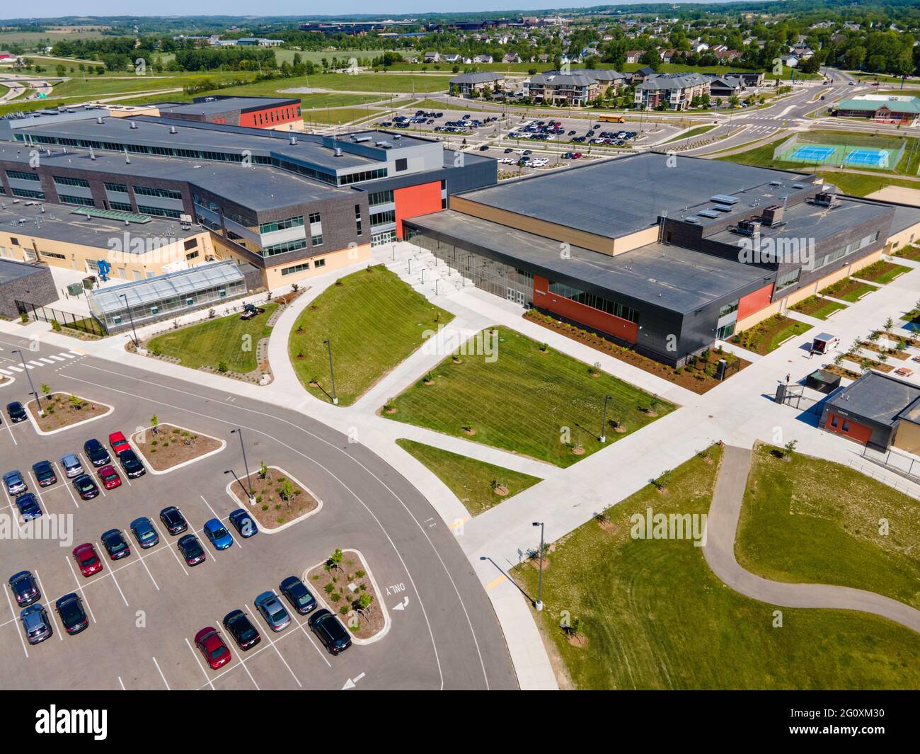 Luftaufnahme der neuen Verona Area High School; Verona, Wisconsin, USA