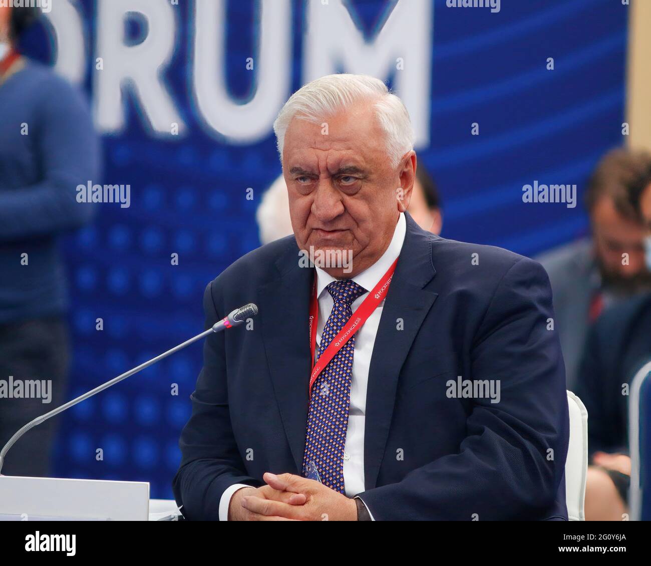 Sankt Petersburg, Russland. Juni 2021. Mikhail Myasnikovich, Vorsitzender des Vorstands der Eurasischen Wirtschaftskommission, beim St. Petersburger Internationalen Wirtschaftsforum, dem Wirtschaftsprogramm „die Wirksamkeit der Regierungsverordnung bei der Transformation des Welthandels“. (Foto von Maksim Konstantinov/SOPA Image/Sipa USA) Quelle: SIPA USA/Alamy Live News Stockfoto