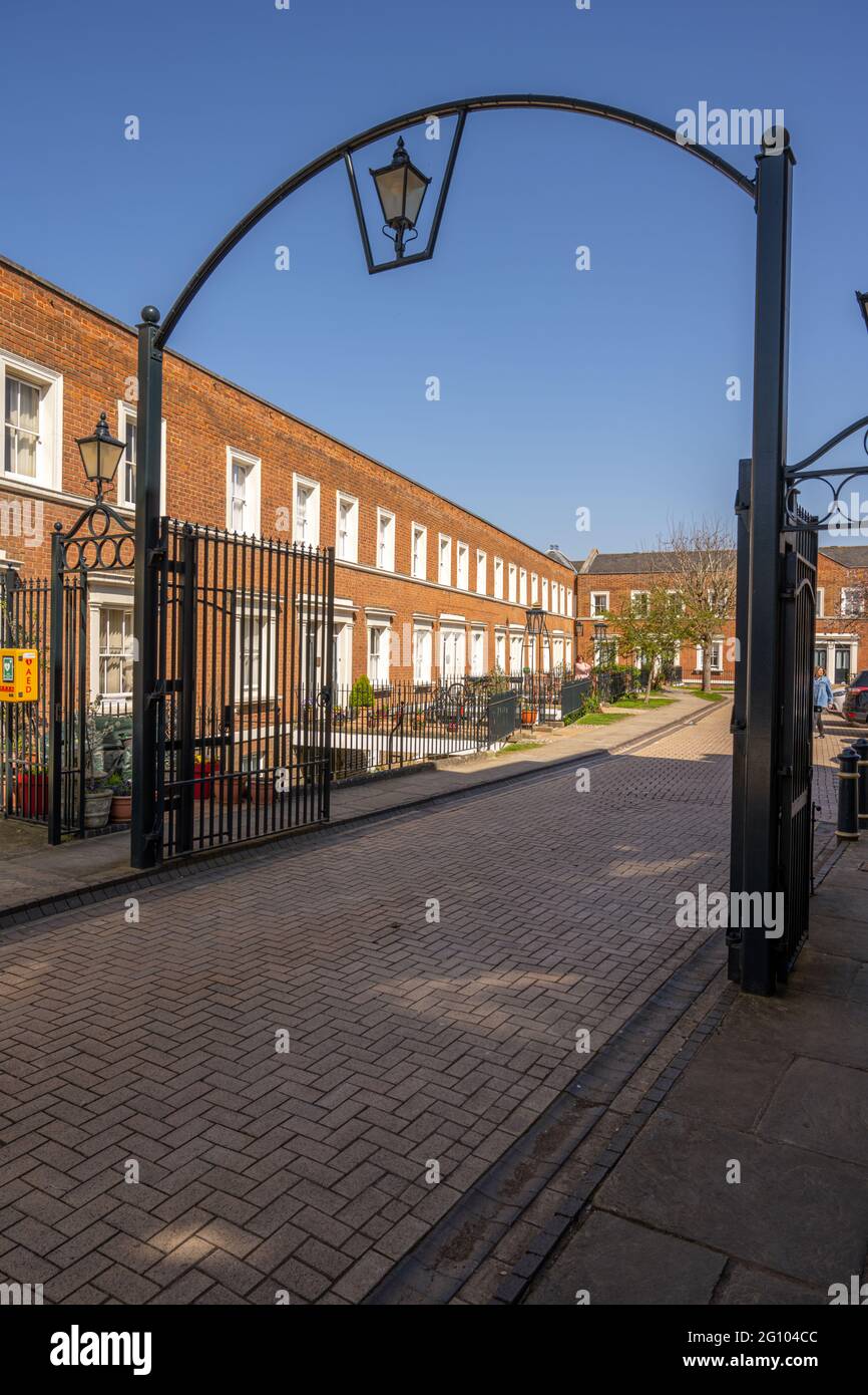 La Providence Alms Houses High St. Rochester. Wohltätigkeitsorganisation für die Menschen in Hugenot Decent Stockfoto