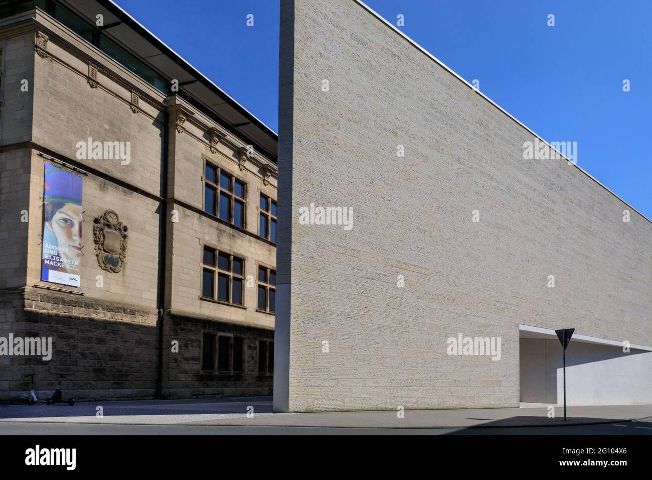 Westfälisches Landesmuseum für Kunst und Kulturgeschichte, LWL-Museum für Kunst und Kultur Exterieur im Sommer, Münster in Westfalen, Münster, Deutschland Stockfoto