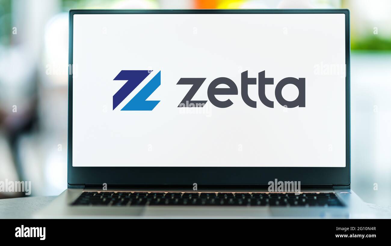 POZNAN, POL - 1. MAI 2021: Laptop-Computer mit Logo von Zetta, einem Unternehmen, das sich auf Cloud-basierte Backup und Disaster Recovery für kleine und mittlere Unternehmen spezialisiert hat Stockfoto