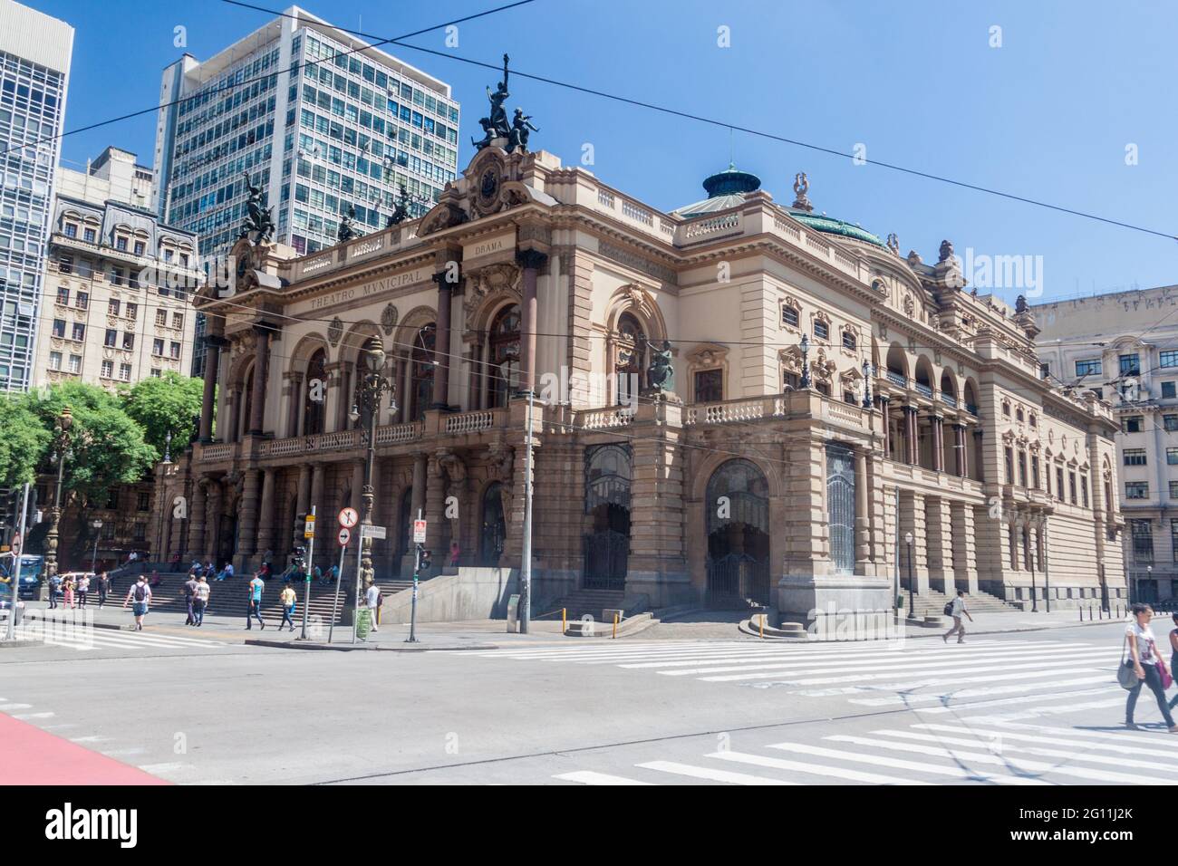SAO PAULO, BRASILIEN - 3. FEBRUAR 2015: Gebäude des Stadttheaters in Sao Paulo, Brasilien Stockfoto