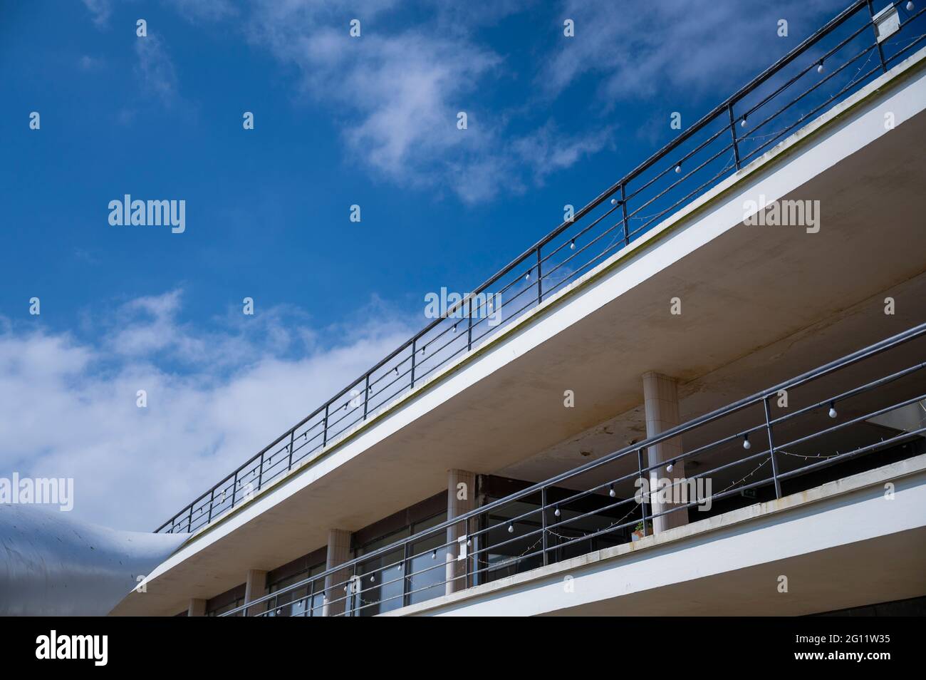 De La Warr Pavillion, International Style, oder Art déco Moderne, Gebäude aus dem Jahr 1935 in Bexhill, Sussex, Großbritannien, entworfen von Erich Mendelsohn und Serge Chermayeff Stockfoto