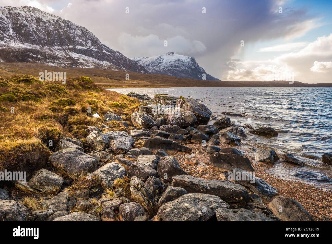 Berge rund um Carnmore und den Fionn Loch in der Fisherfield Forest / Letterewe Forest Gegend der North West Highlands of Scotland Stockfoto