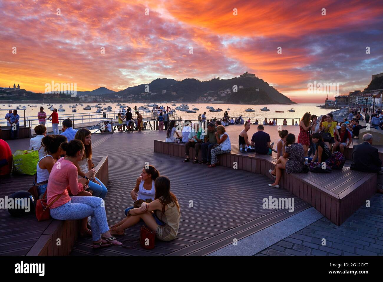 Sonnenuntergang, Nautical Club Pier, La Concha Bay, Donostia, San Sebastian, Baskenland, Spanien, Stockfoto