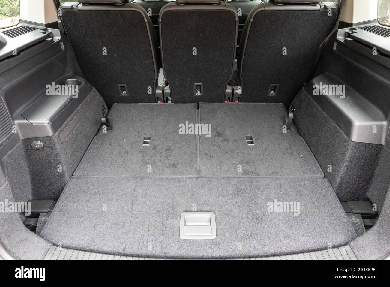 Volkswagen touran Fotos und Bildmaterial in hoher Auflösung Alamy