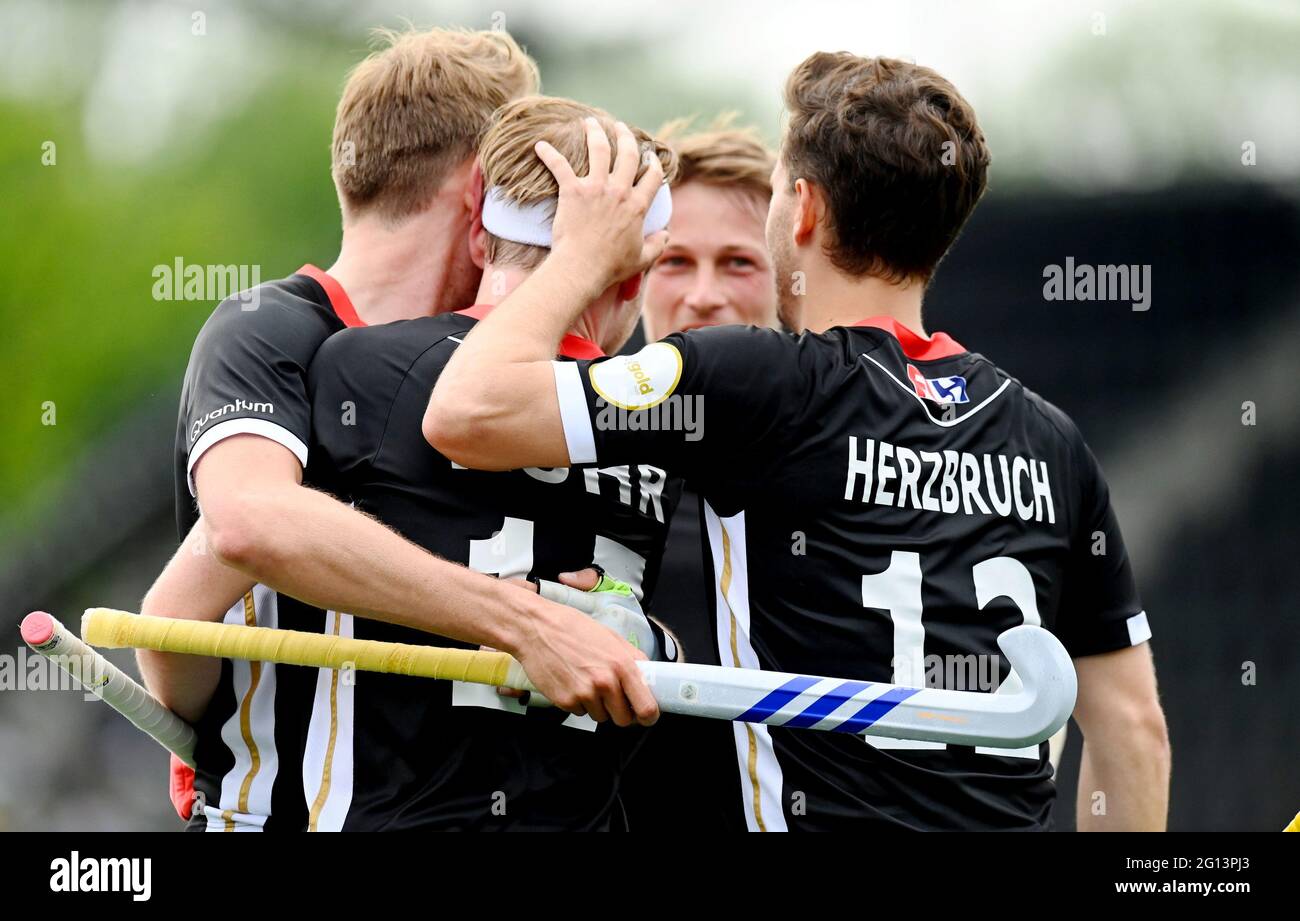 Amstelveen, Niederlande. Januar 2020. Hockey, Männer: Europameisterschaft, Deutschland - Wales, Vorrunde, Gruppe B, Spieltag 1: Niklas Wellen (l-r), Christopher Rühr, Paul-Philipp und Timm Herzbruch aus Deutschland. Kredit: Frank Uijlenbroek/dpa/Alamy Live Nachrichten Stockfoto