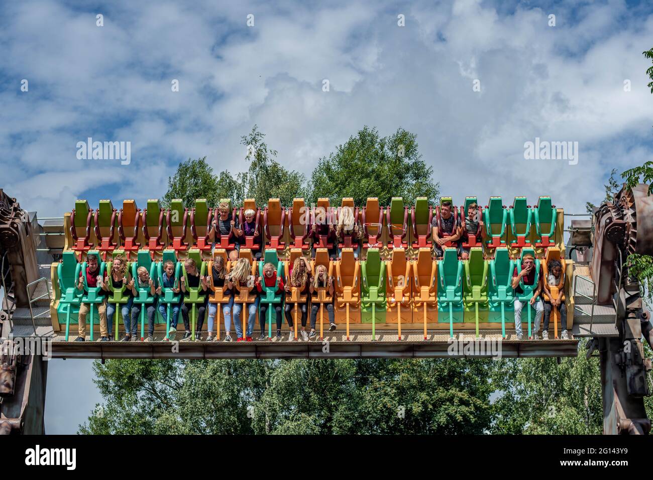 Untamed , Lost Gravity und The Log Flume im Walbi Holland Amusement Park in den Niederlanden Stockfoto