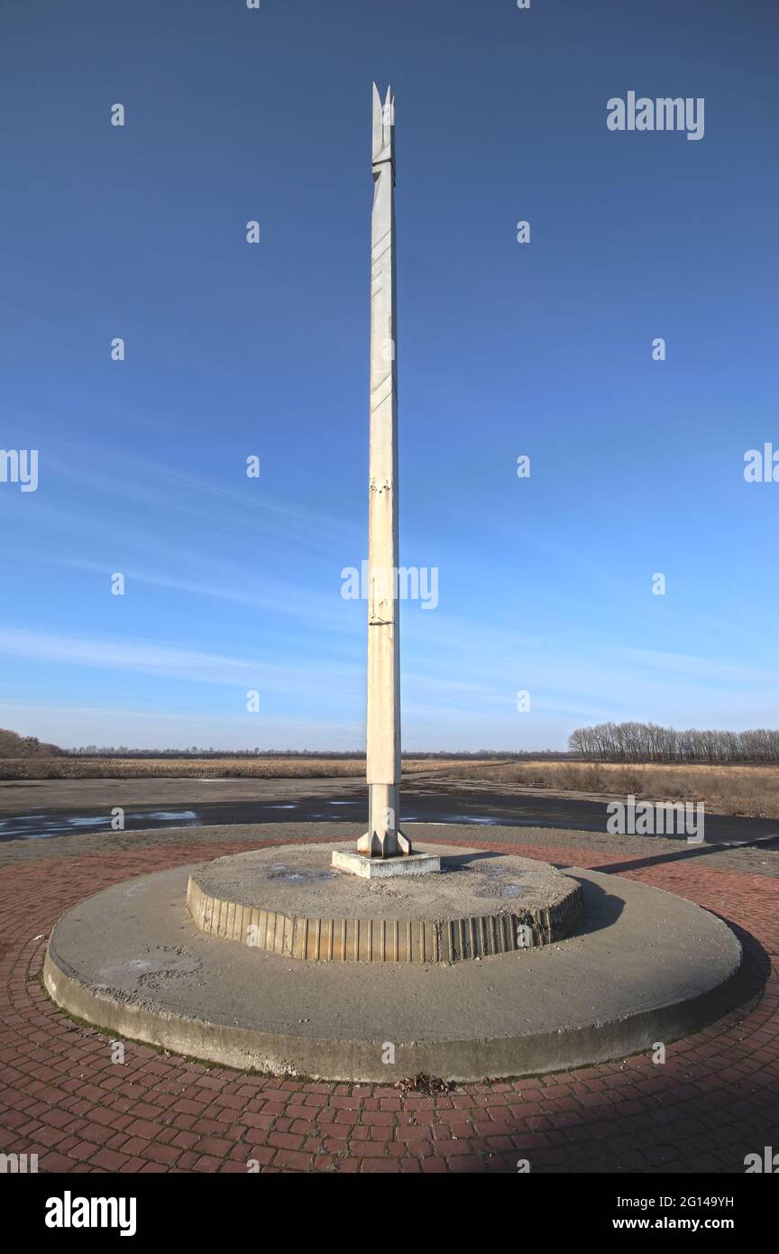 Die Stelen symbolisieren das geographische Zentrum der Ukraine. Ukraine, Tscherkassy Shpola Stockfoto