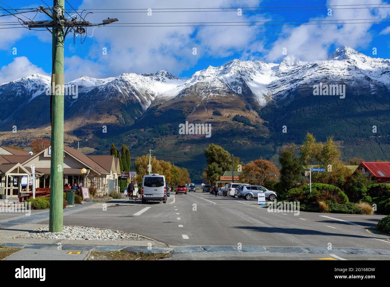 Die Stadt Glenorchy auf der Südinsel Neuseelands, ein Touristenziel am Fuße der südlichen Alpen Stockfoto