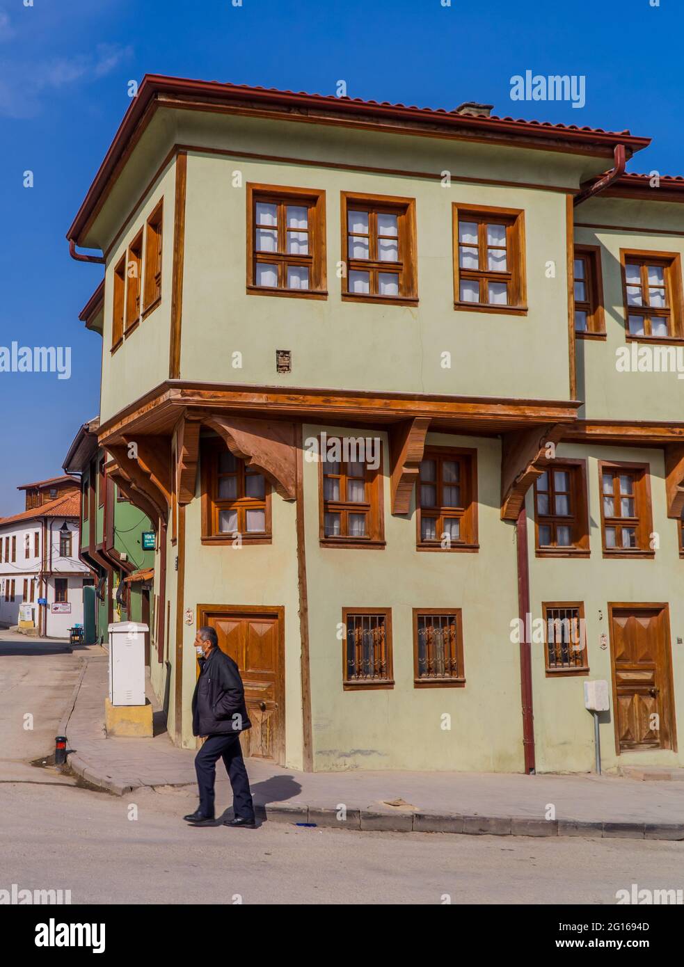 Straßenfotografie osmanischer Häuser in Odunpazari - Eskisehir, Türkei Stockfoto