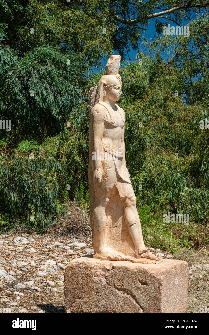 Statuen in der archäologischen Stätte Marathon, Attice, Griechenland Stockfoto