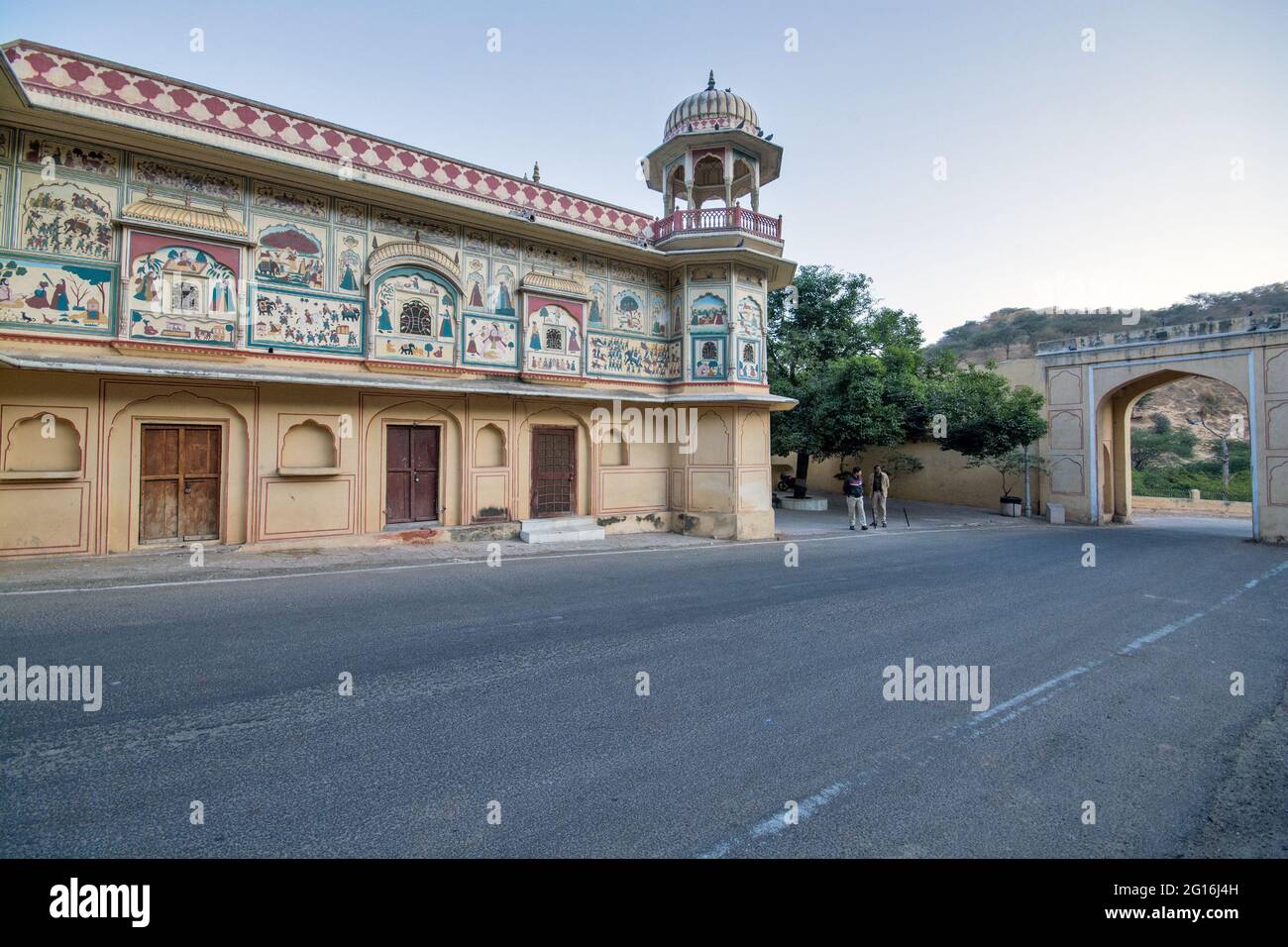 Sisodia Rani Garden and Palace ist ein Palastgarten 6 Kilometer von Jaipur Stadt in Rajasthan Staat in Indien. Es wurde von Maharaja Sawai J Singh gebaut. Stockfoto