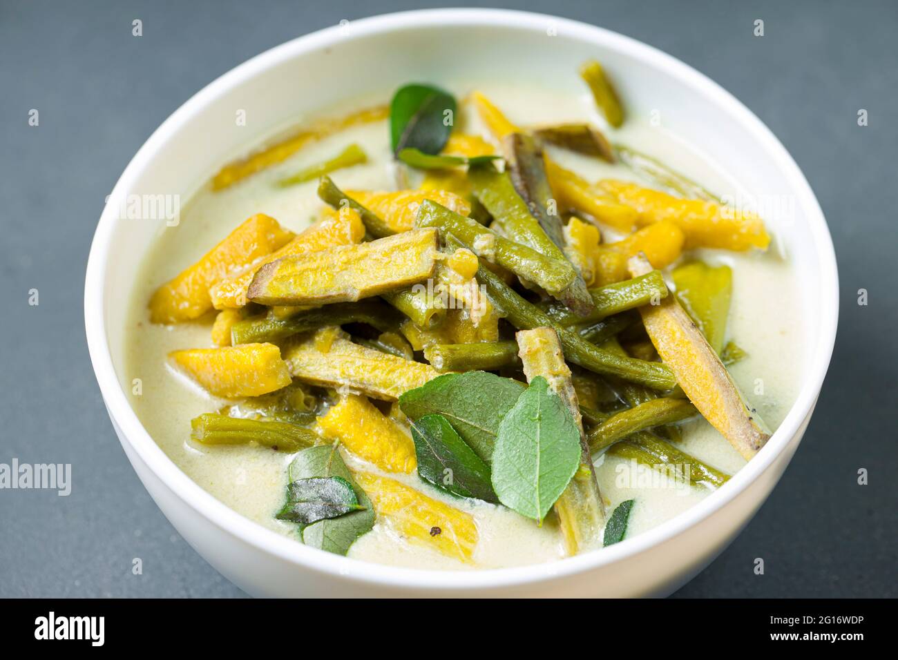 Olana Kerala Festmahl Beilage, vegeterisches Lebensmittel mit roher ...
