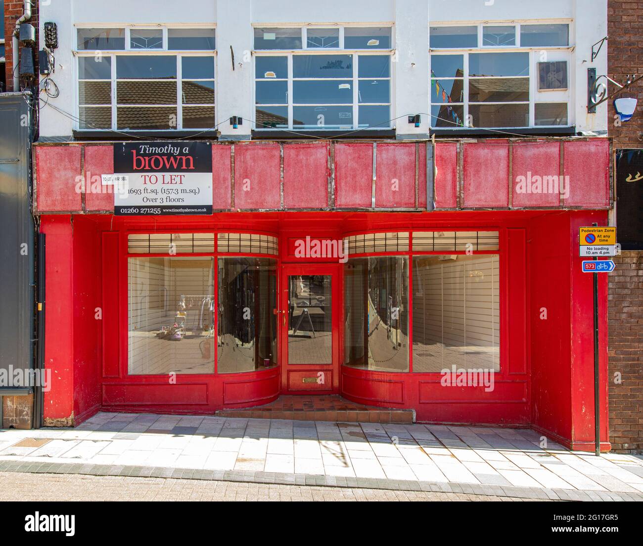 Viktorianische Ladenfront des geschlossenen Ladens in Congleton Heshire UK Stockfoto