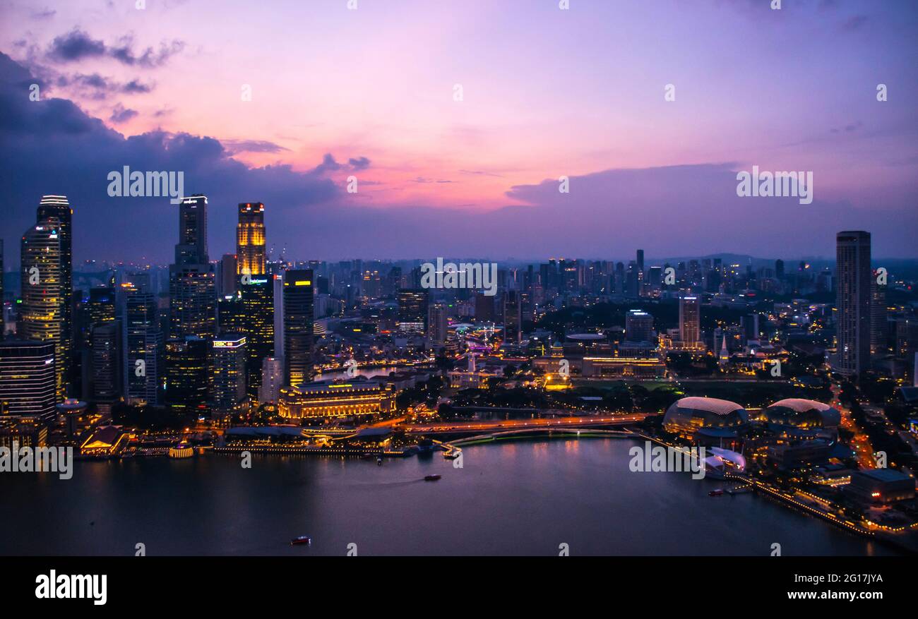 Singapur, offiziell die Republik Singapur, ist ein souveräner Inselstadtstaat im maritimen Südostasien. Stockfoto