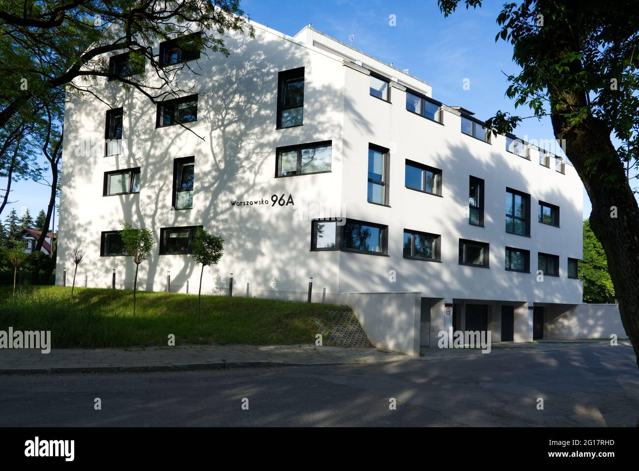 Lublin, Polen Juni 04 2021 modernes Wohngebäude mit Mikro-Wohnungen zur Miete für Studenten gebaut Stockfoto