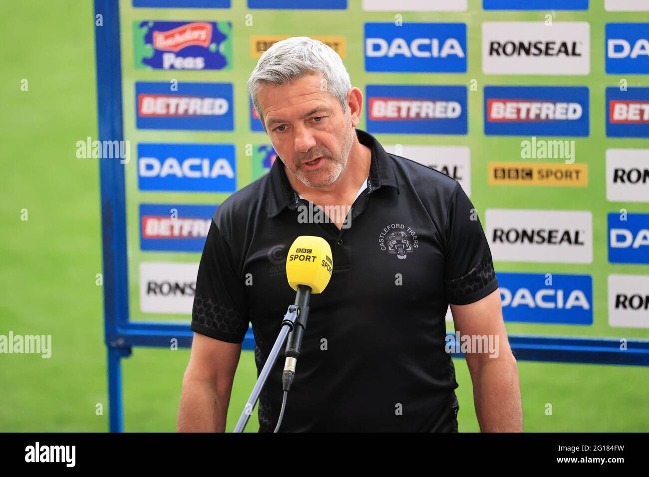 Daryl Powell Chefcoach von Castleford Tigers spricht nach dem Sieg mit der Presse Stockfoto