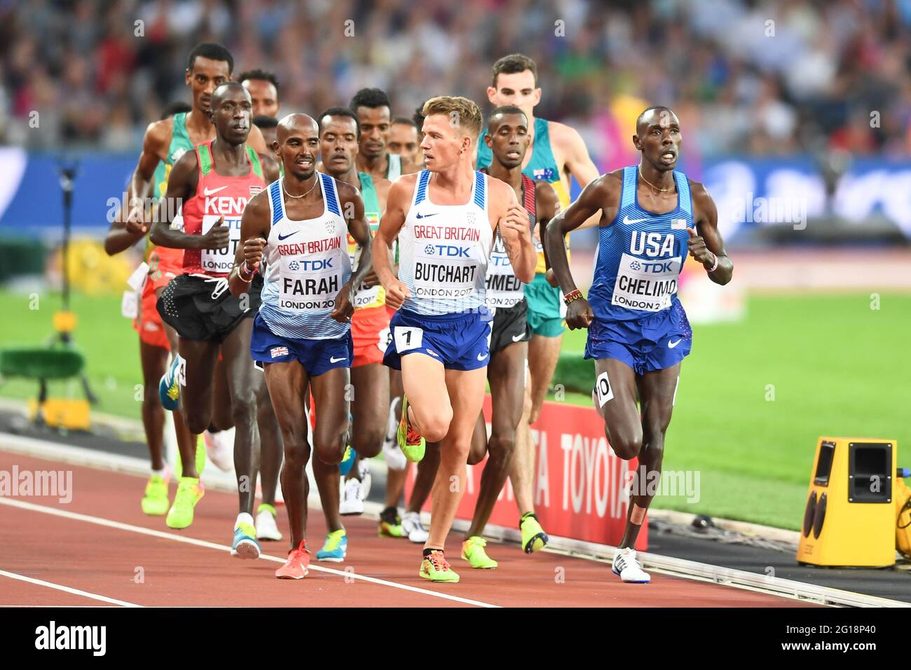 Paul Chelimo (USA, Bronzemedaille), Andrew Butchart (GBR), Mo Farah (GBR, Silbermedaille). 5000 Meter Männer Finale. IAAF World Championships London 2017 Stockfoto