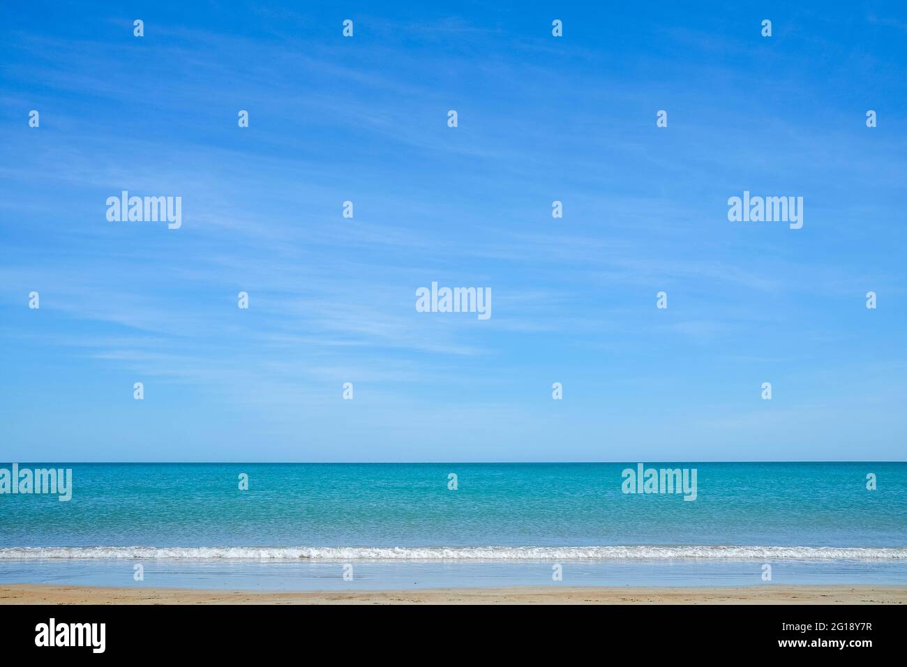 Himmel über dem Meer, Horizont über dem Wasser Stockfoto