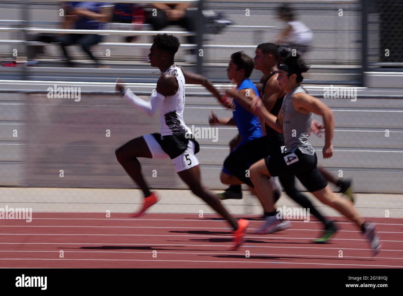 Max Thomas von Servite gewinnt 10.61 die 100-Meter-Hitze zur Spitzenzeit während der CIF Southern Section Division 3, Leichtathletik-Vorrunden, Samstag, Jun Stockfoto