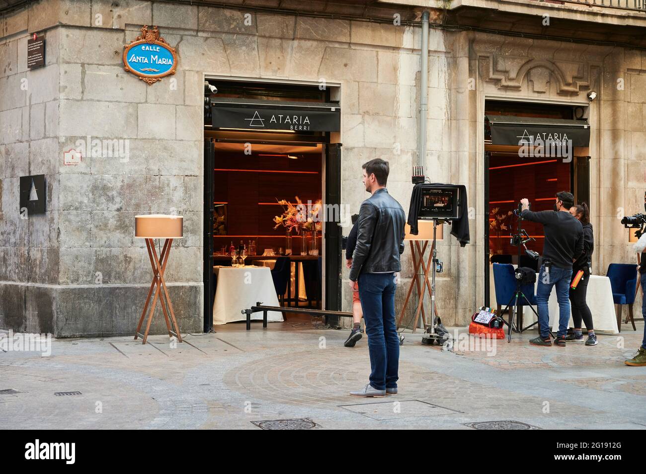 Dreharbeiten zur fernsehserie für Netflix 'La vida Padre' in der Altstadt von Bilbao, Biskaya, Baskenland, Euskadi, Euskal Herria, Spanien, Europa Stockfoto