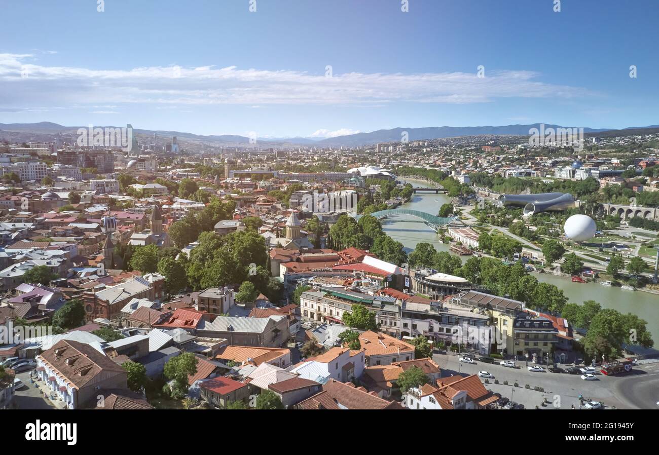 Georgien Reisethema. Tiflis Luftpanorama Ansicht des alten Teils Stockfoto