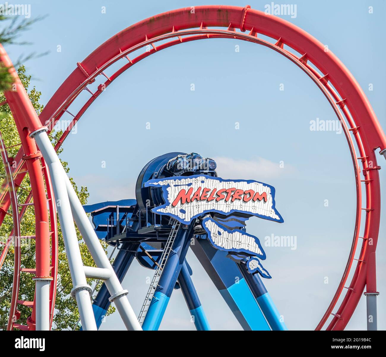 Die einzige Stand-up-Achterbahn in großbritannien, „Shockwave“, ein jetzt SEHR SELTENES Rollercoaster-Modell, im Drayton Manor Theme Park Tamworth Stockfoto