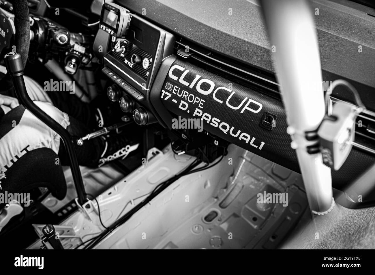 PASQUALI Daniele (ITA), CAAL Racing, RENAULT CLIO CUP EUROPE, Portrait während der 5. Runde des Clio Cup Europe 2021, vom 04. Bis 06. Juni 2021 auf dem Misano World Circuit Marco Simoncelli, in Misano, Italien - Foto Grégory Lenormand / DPPI Stockfoto