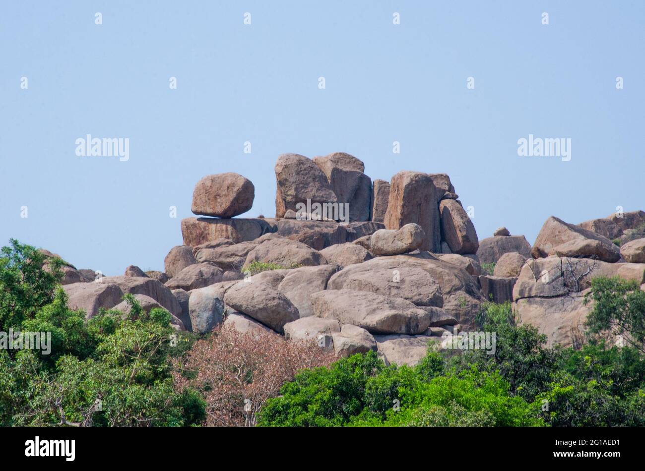 Natürliche Landschaft und Felsmuster in hampi Karnataka Stockfoto