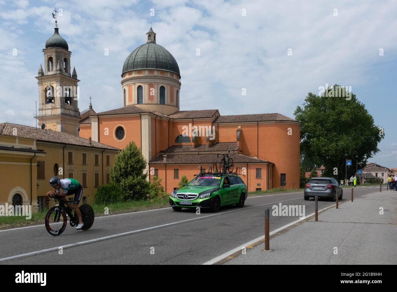 06.06.2021 Boretto, Emilia Romagna, Italien. Rennen gegen Team-Logbuch des Giro d'Italia 2021. Stockfoto