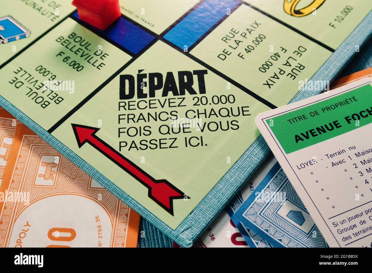 Französische Sprachversion des Brettspiels Monopoly. Stockfoto