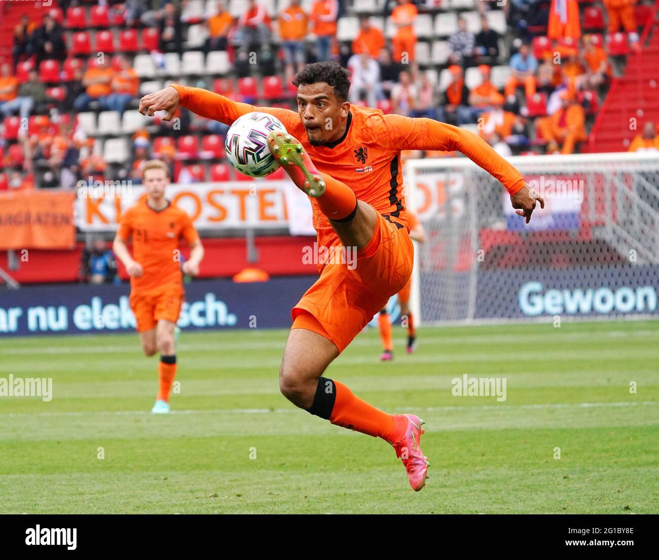 Owen Wijndal beim Freundschaftsspiel Niederlande gegen Georgien am 6. Juni 2021 im FC Twente Stadion in Enschede, Niederlande Credit: SCS/Soenar Chamid/AFLO/Alamy Live News Stockfoto