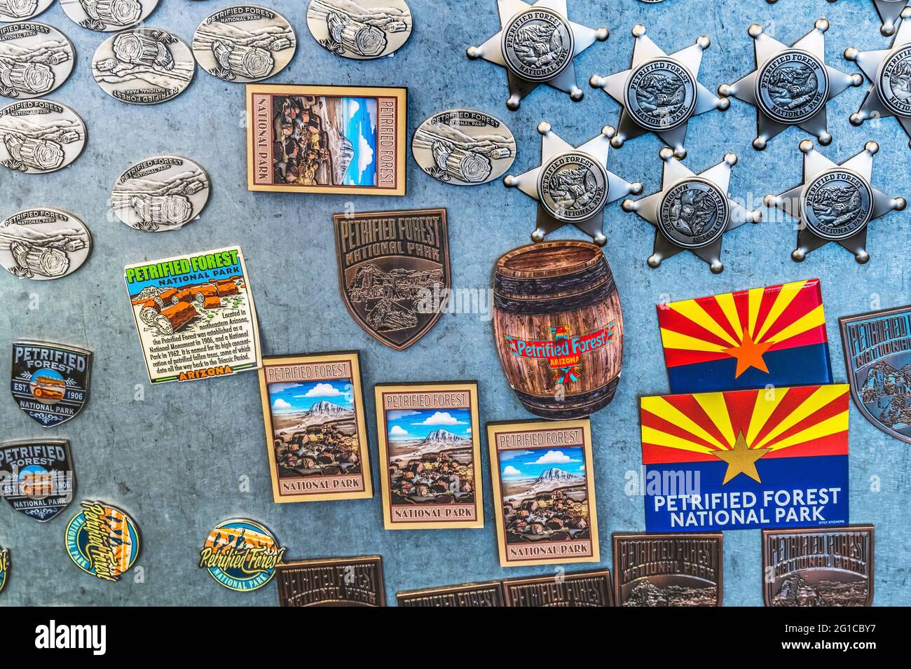 Bunte Arizona Flagge Sheriff Abzeichen Petrified Forest National Park Magnete Stockfoto