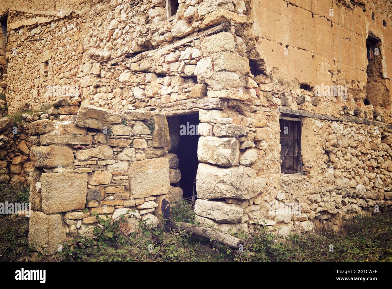 Ländliche Bauruine in der Provinz Teruel, Aragon, Spanien. Stockfoto