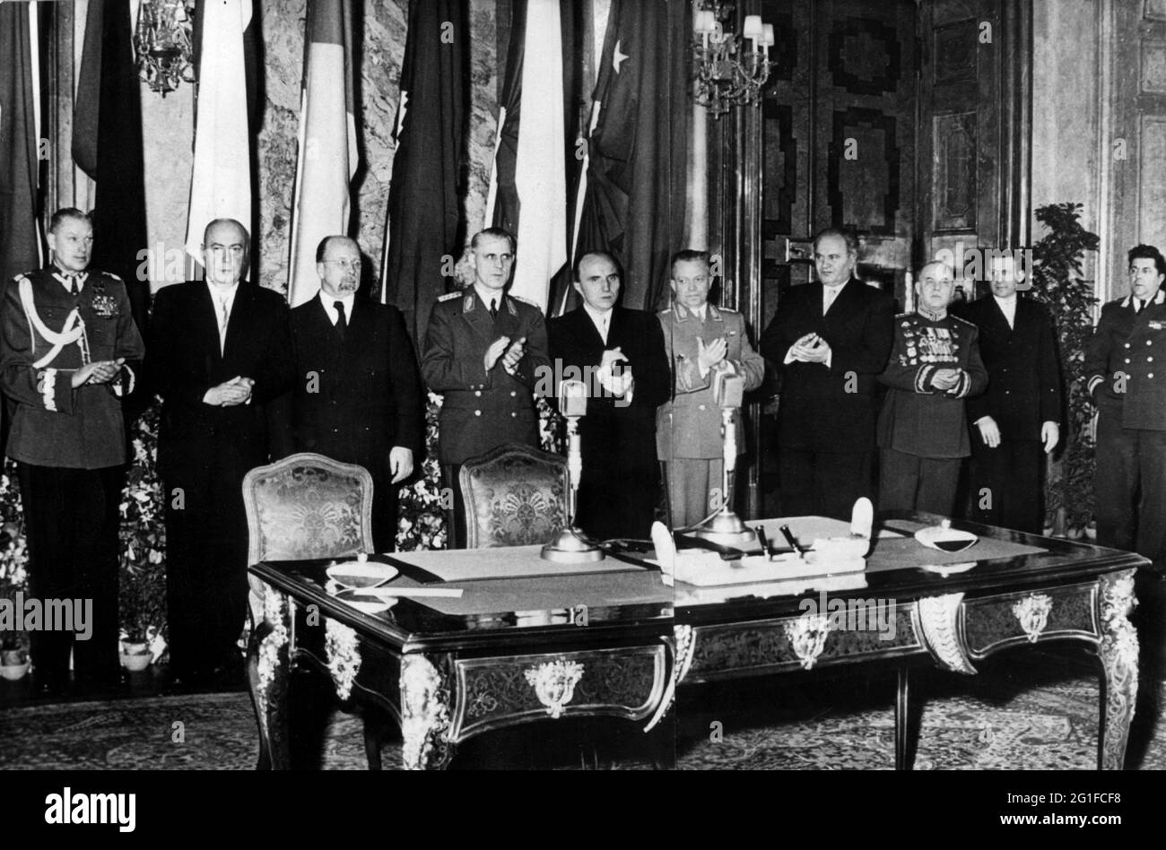 Politik, Warschauer Pakt, Konferenz, Prag, Beitritt der DDR, 31.1.1956, ZUSÄTZLICHE-RIGHTS-CLEARANCE-INFO-NOT-AVAILABLE Stockfoto