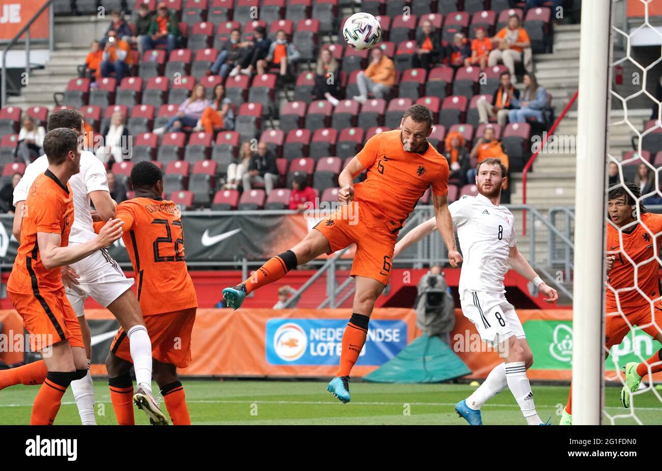 Stefan de Vrij beim Freundschaftsspiel Niederlande gegen Georgien am 6. Juni 2021 im FC Twente Stadion in Enschede, Niederlande Foto von SCS/Soenar Chamid/AFLO (HOLLAND OUT) Stockfoto