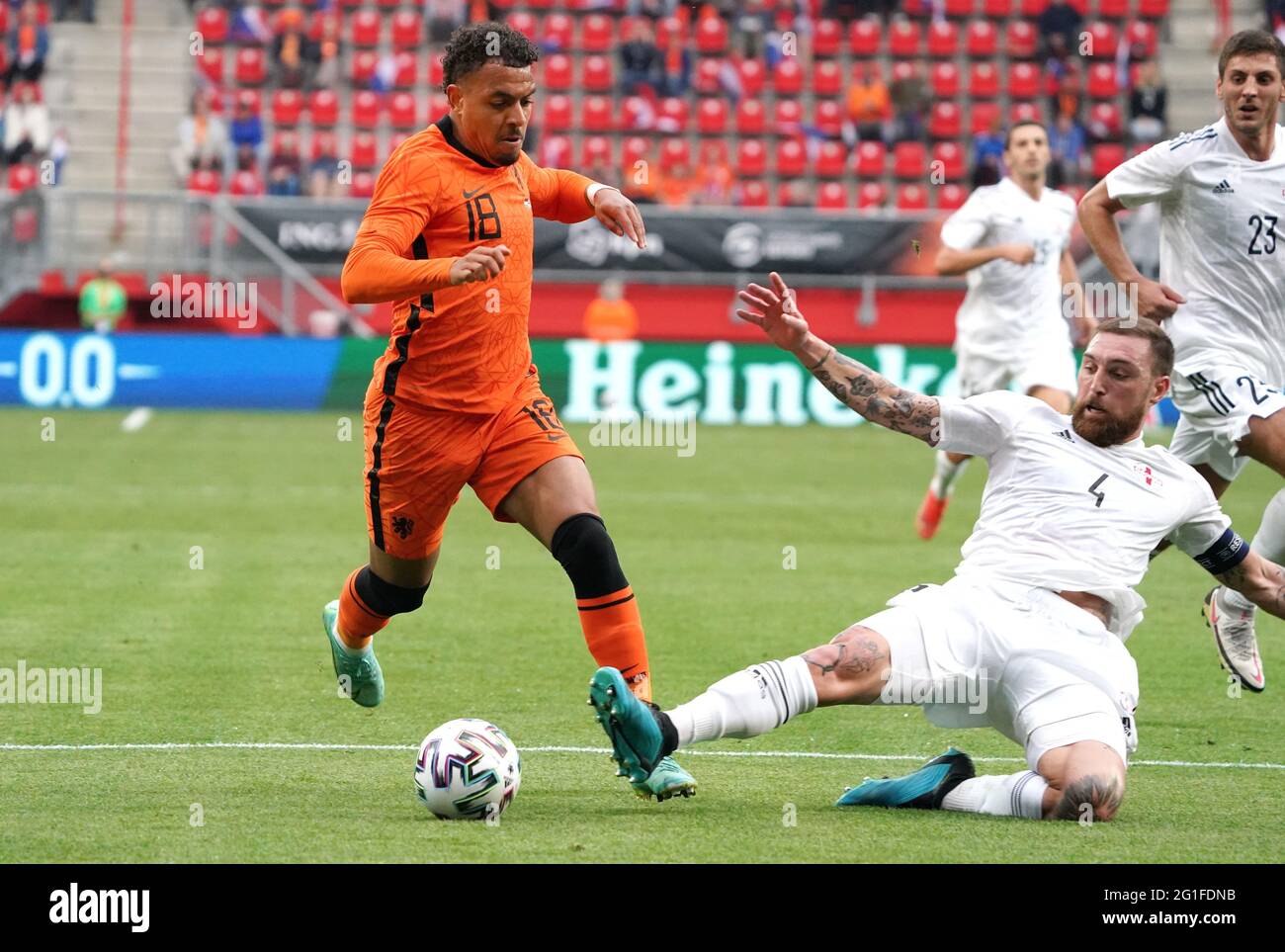 Donyell Malen beim Freundschaftsspiel Niederlande gegen Georgien am 6. Juni 2021 im FC Twente Stadion in Enschede, Niederlande Foto von SCS/Soenar Chamid/AFLO (HOLLAND OUT) Stockfoto