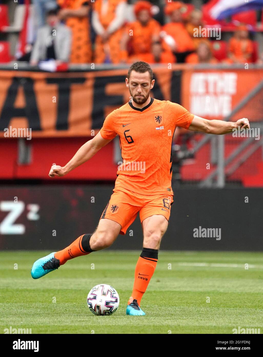 Stefan de Vrij beim Freundschaftsspiel Niederlande gegen Georgien am 6. Juni 2021 im FC Twente Stadion in Enschede, Niederlande Foto von SCS/Soenar Chamid/AFLO (HOLLAND OUT) Stockfoto