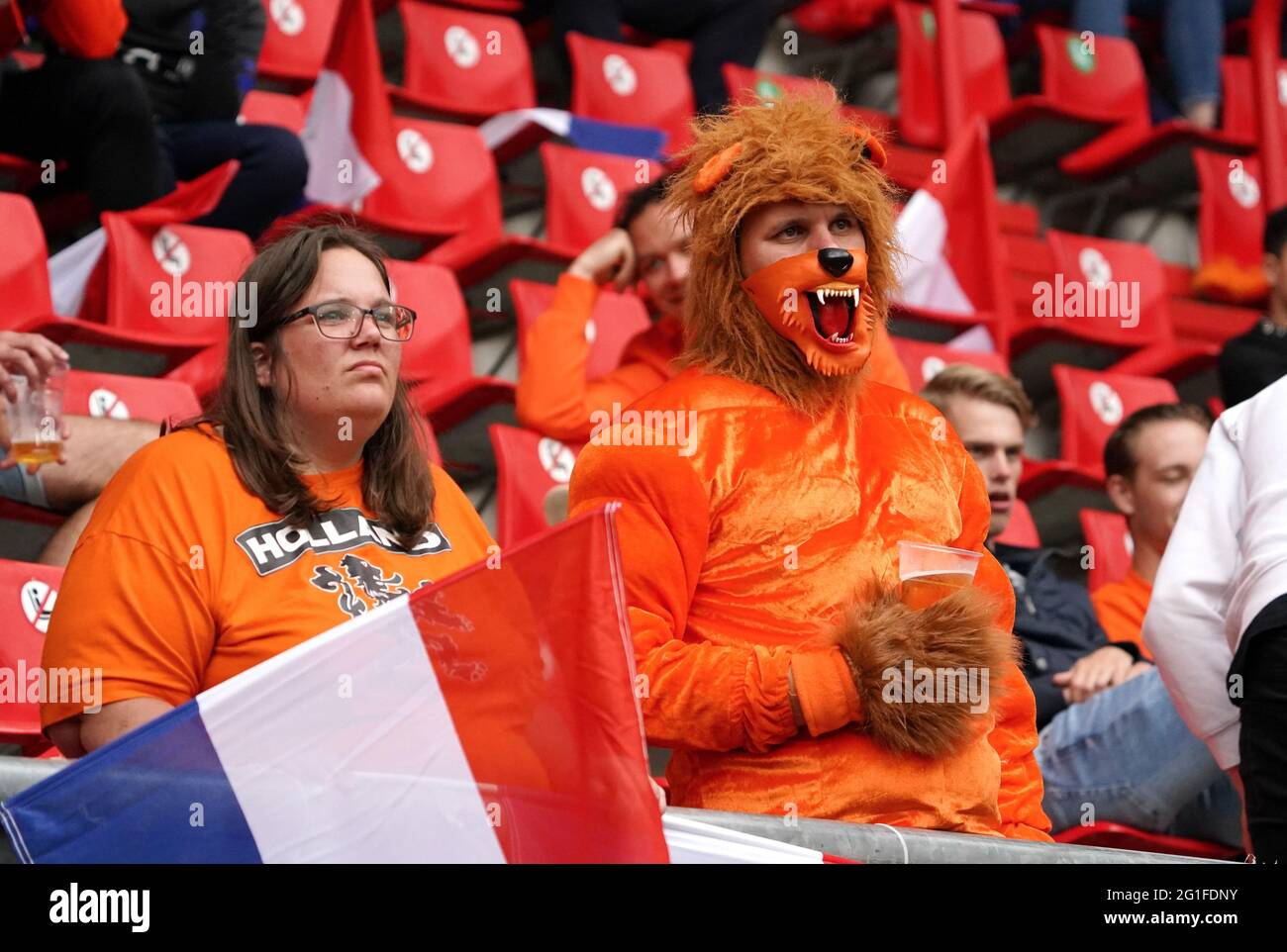 Öffentlichkeit, Zuschauer beim Freundschaftsspiel Niederlande gegen Georgien am 6. Juni 2021 im FC Twente Stadion in Enschede, Niederlande Foto von SCS/Soenar Chamid/AFLO (HOLLAND OUT) Stockfoto