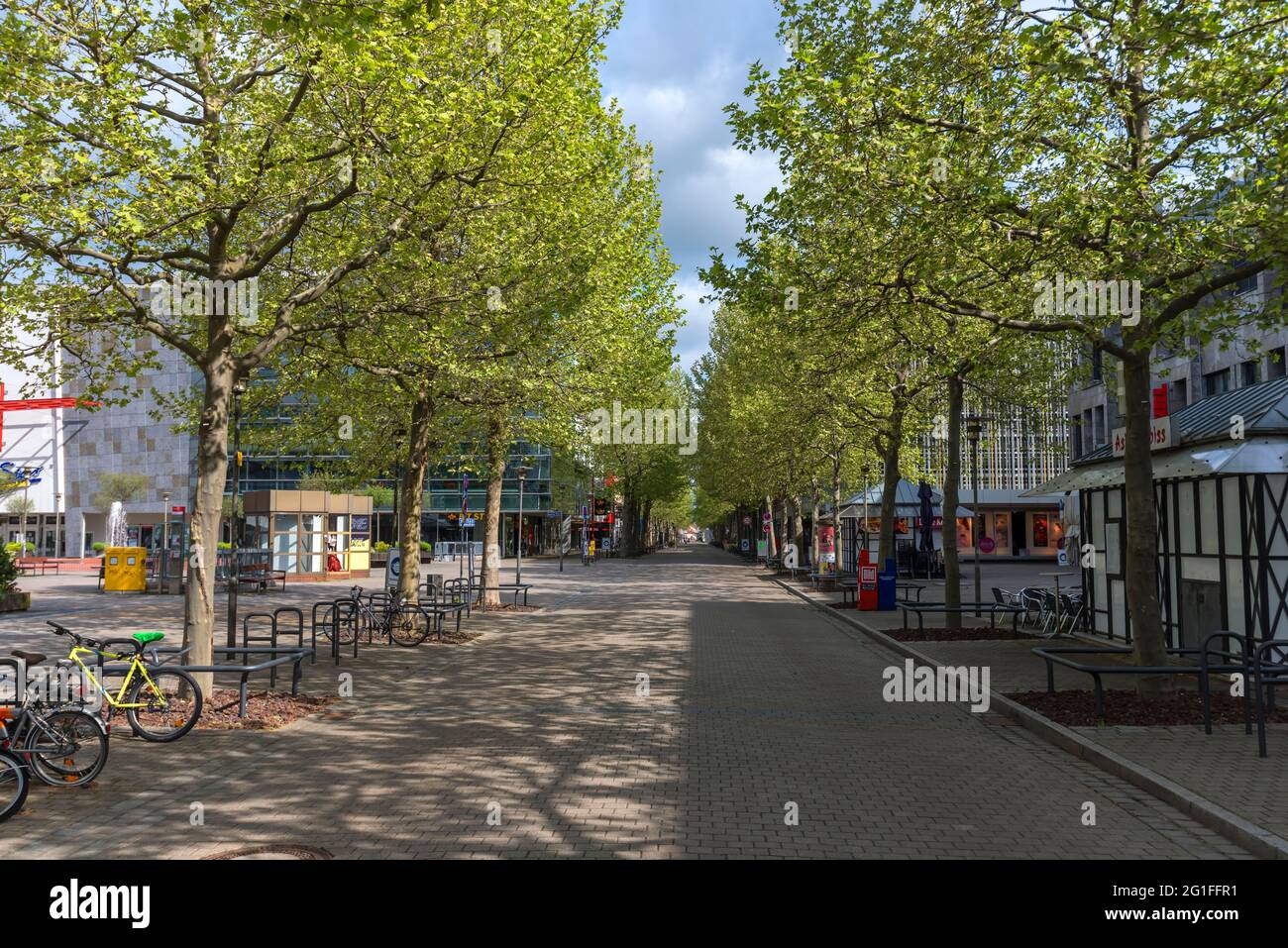 Leere Einkaufsstraße während der Pandemie von 2021, Erlangen, Mittelfranken, Bayern, Deutschland Stockfoto