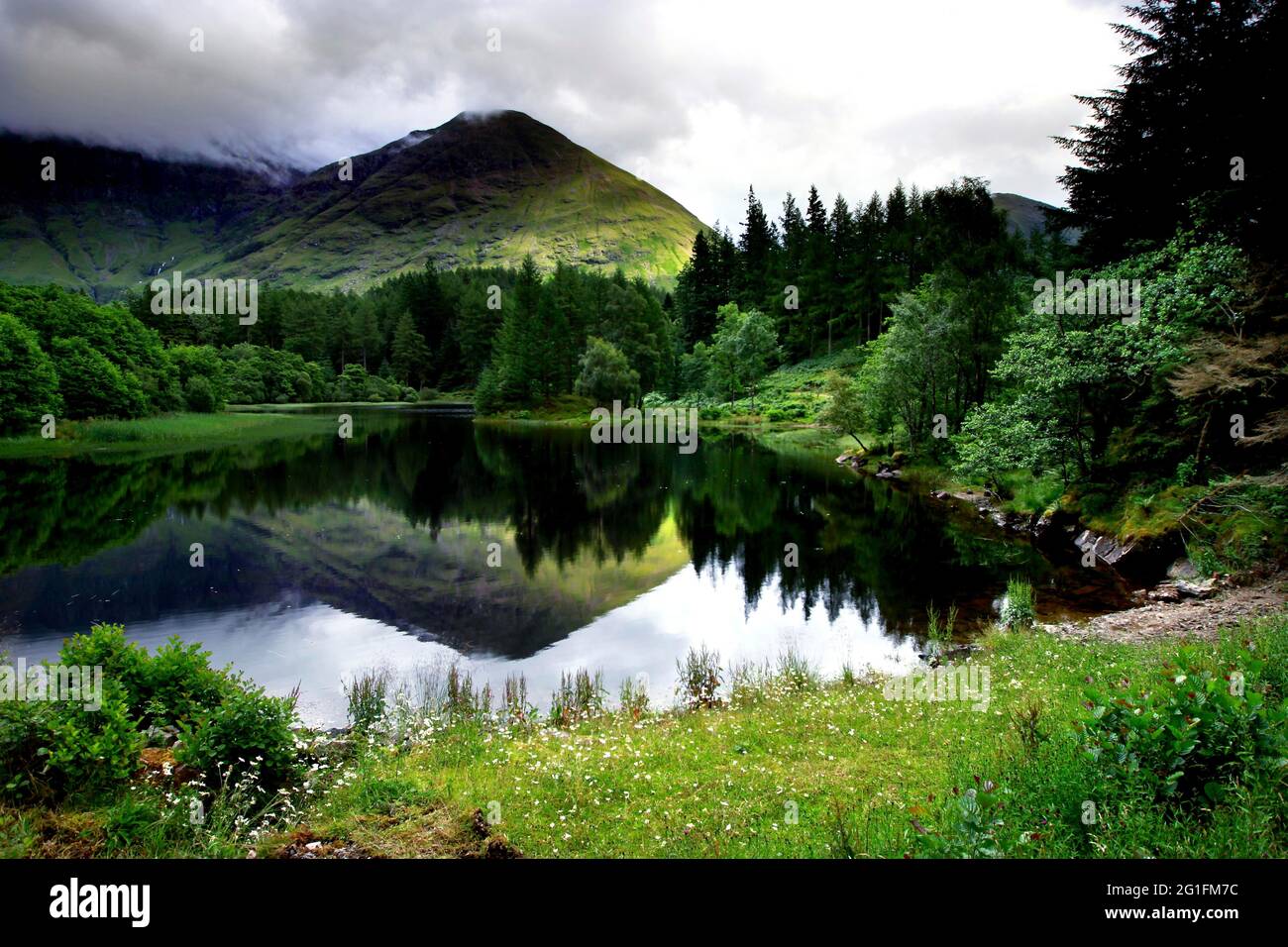 Torren Lochan, loch, Reflexion, Glen Coe Valley, Highlands, Highland, Schottland, Großbritannien Stockfoto