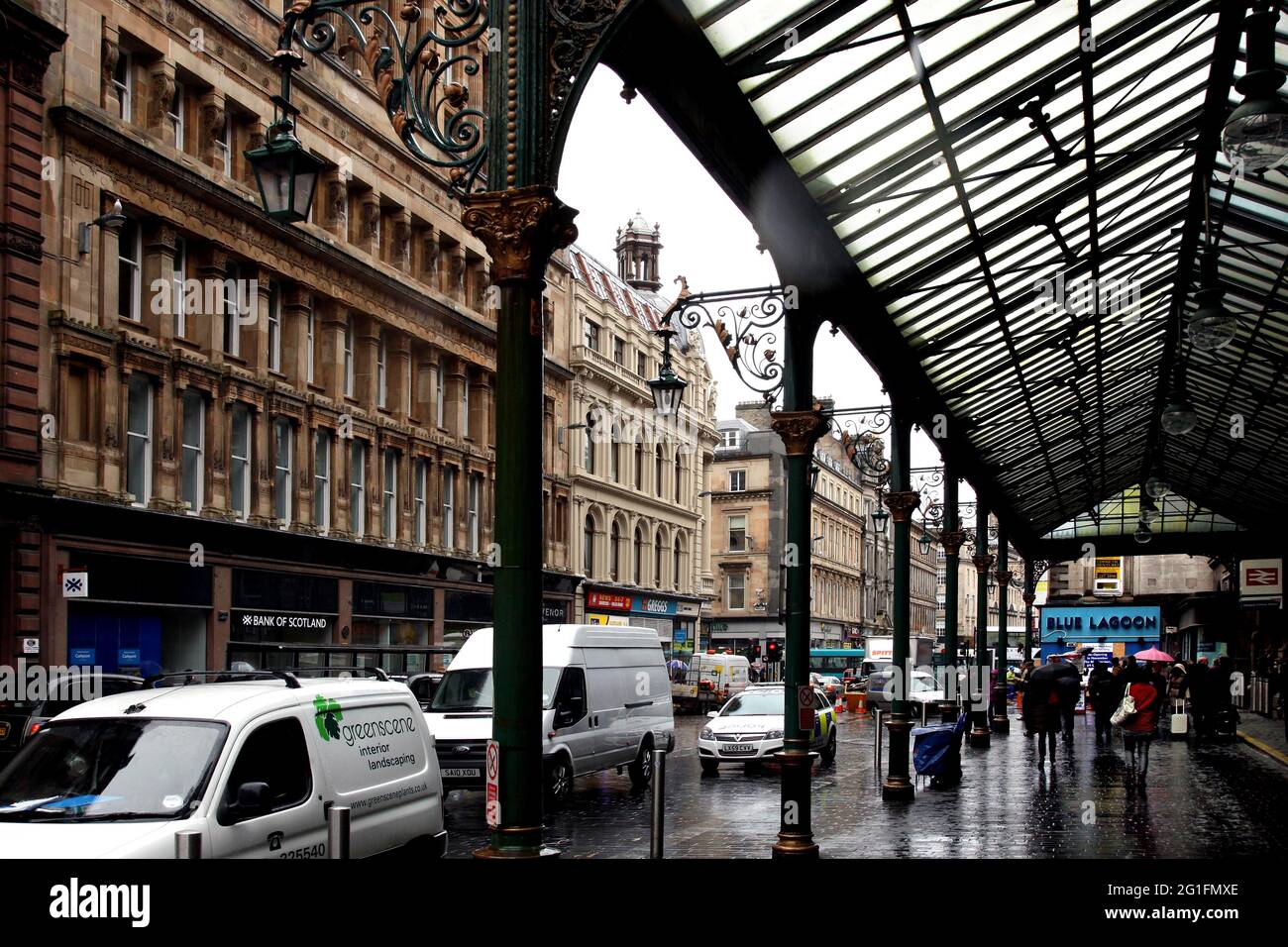 Einkaufsstraße, Merchant City, Jugendstilhalle, Baldachin aus Gusseisen, Glasgow, Schottland, Großbritannien Stockfoto