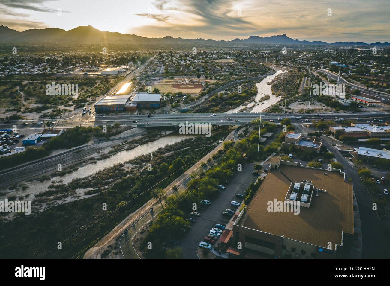Drohnenaufnahme von Tucson, AZ Stockfoto