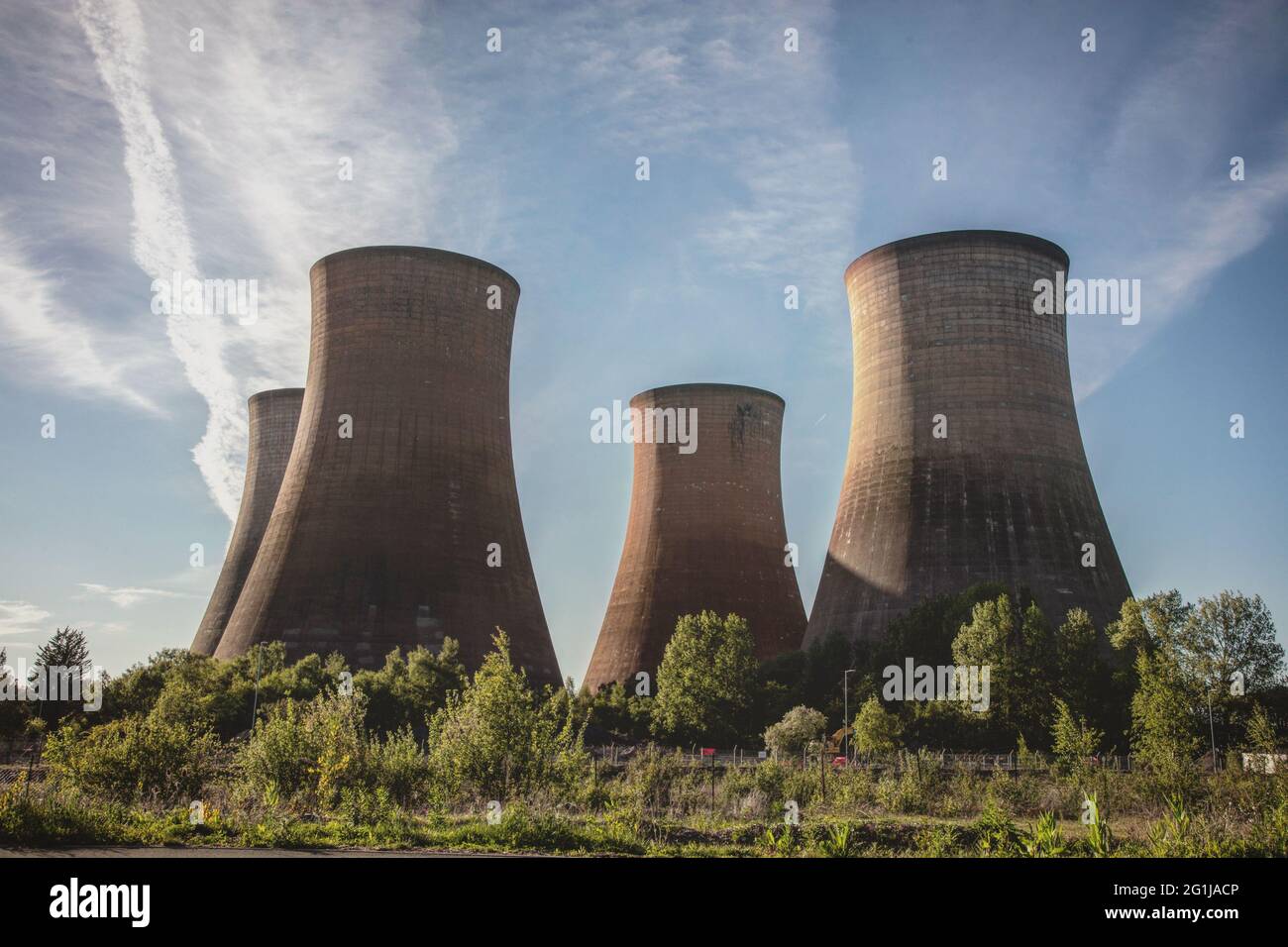 Die letzte Etappe im Abriss des RugeleJahre Kraftwerks Stockfoto