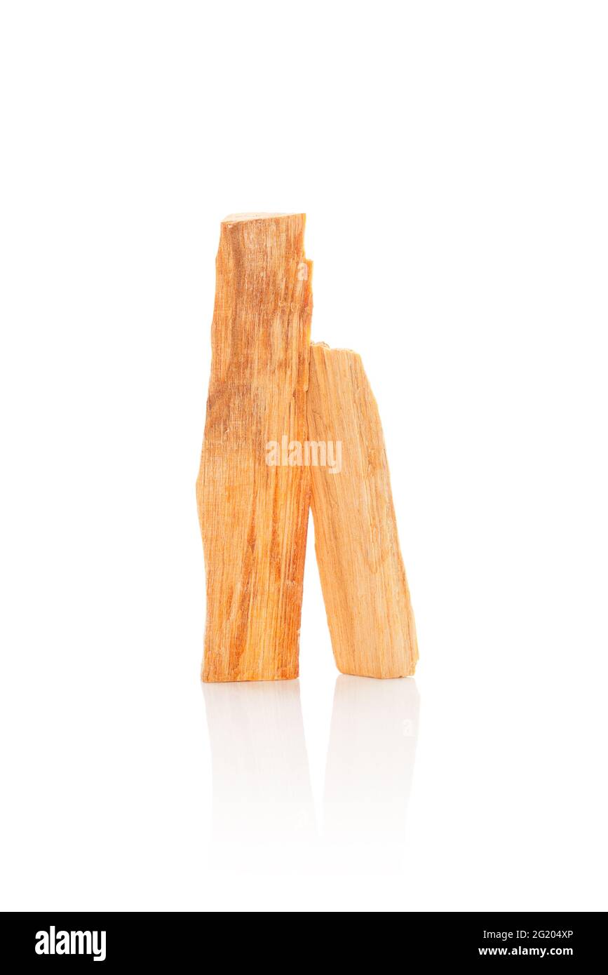 Palo santo Holz isoliert auf weißem Hintergrund. Stockfoto