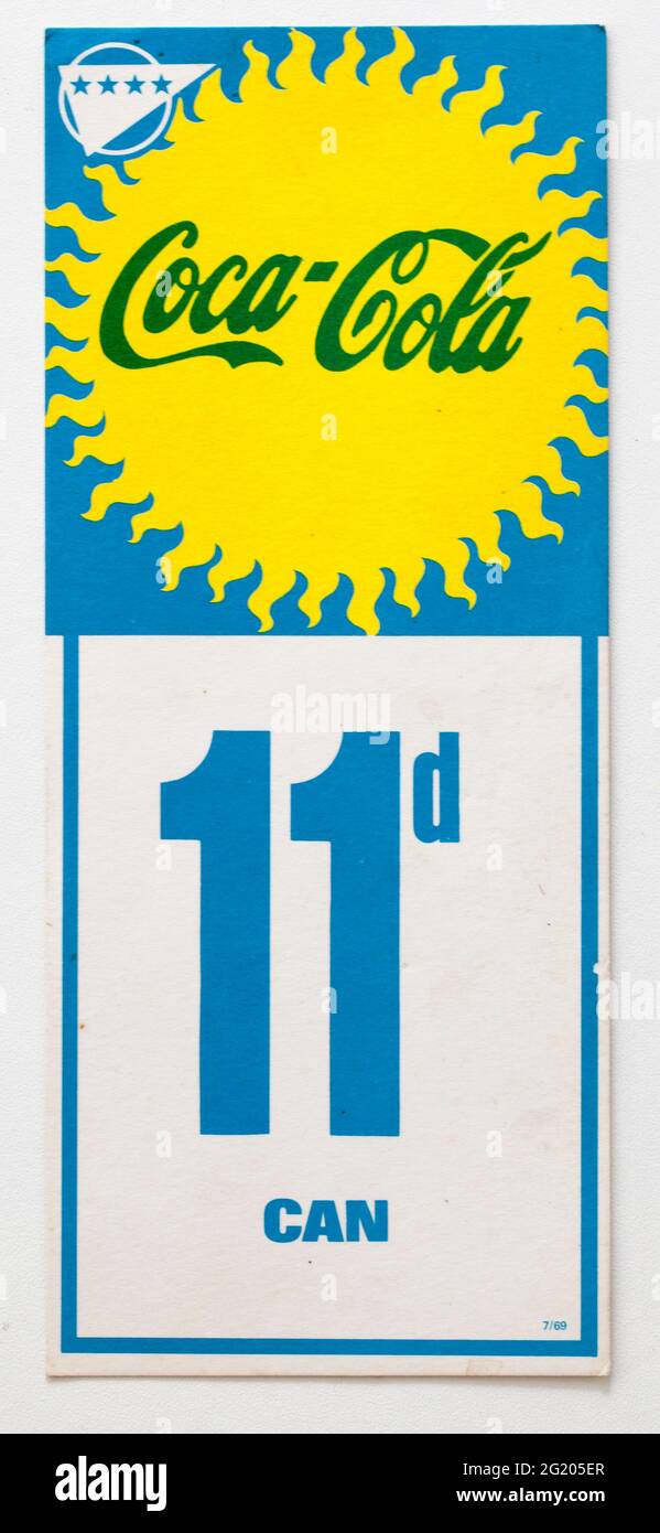1970er Shop Werbung Preis Display Label - Coca Cola Stockfoto