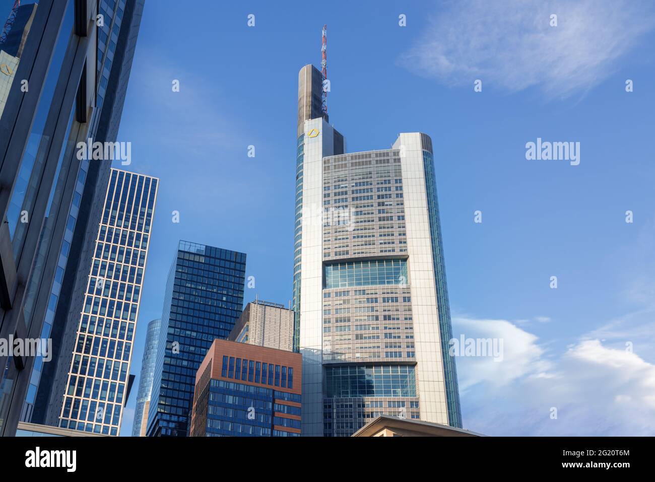 Commerzbank Tower im Frankfurter Bankenviertel - Frankfurt, Deutschland Stockfoto