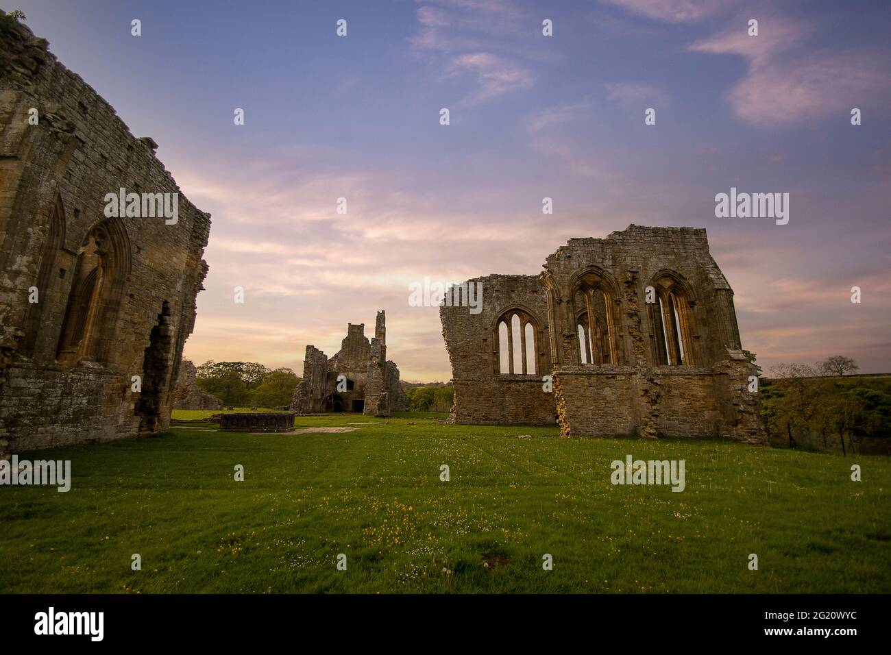 Die Ruinen der Egglestone Abbey in der Nähe von Castle Barnard in der Grafschaft Durham, Großbritannien Stockfoto